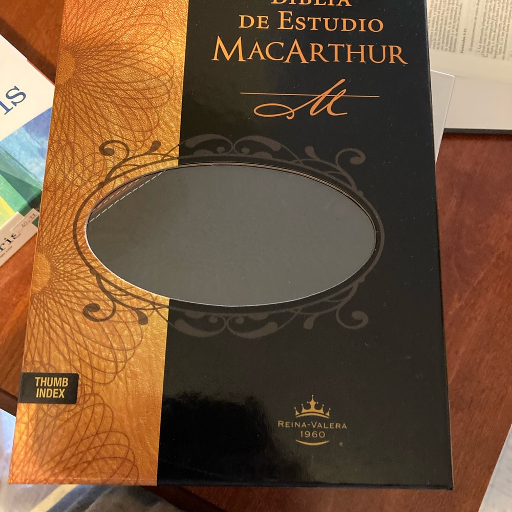 Biblias y diccionarios y mucho mas - Picture 6 of 6